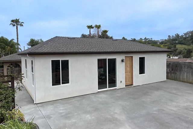 3 Bed 2 Bath 1000 sq ft Thumbnail Image